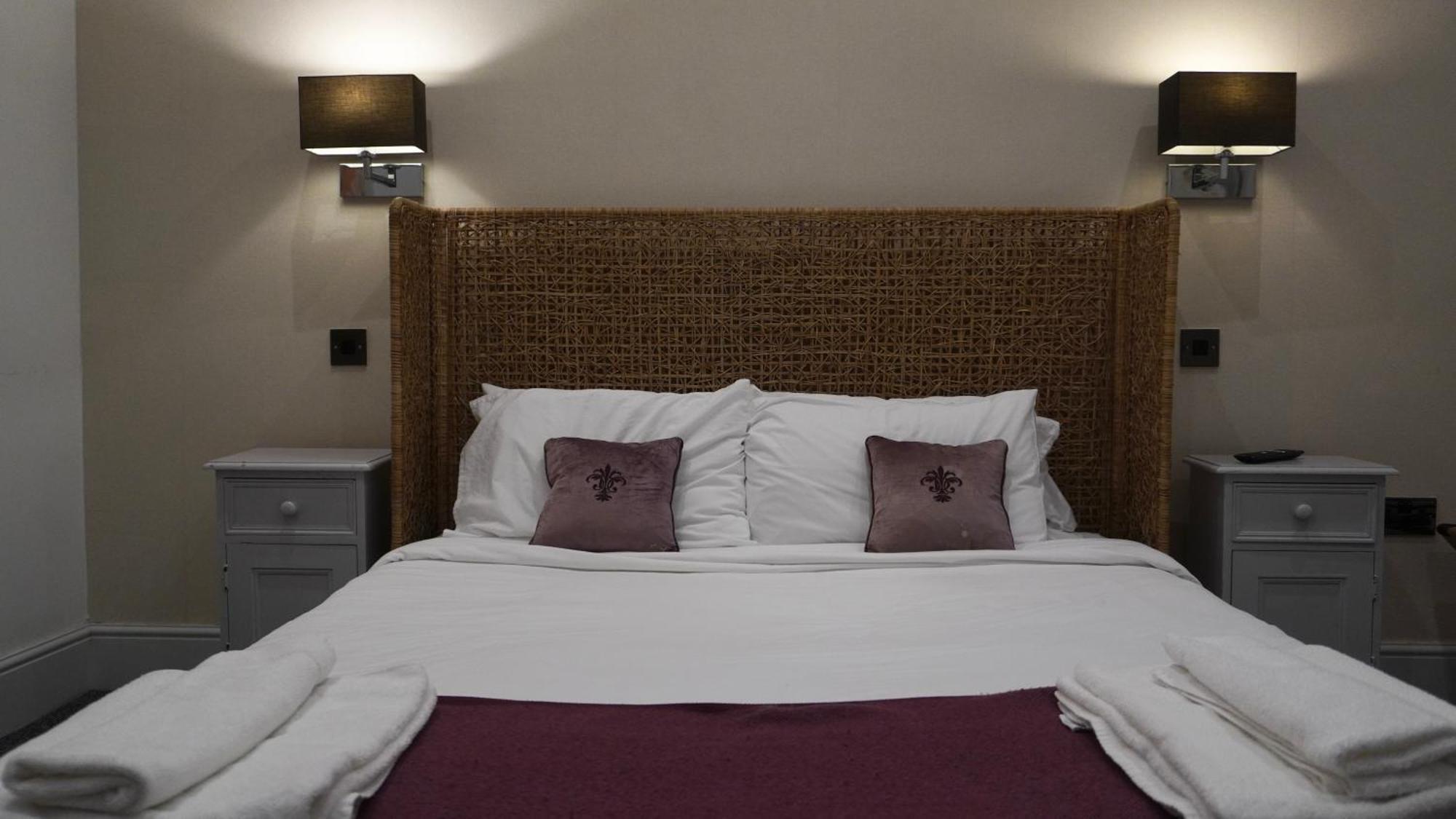 The Bell Shifnal Hotel Exterior photo